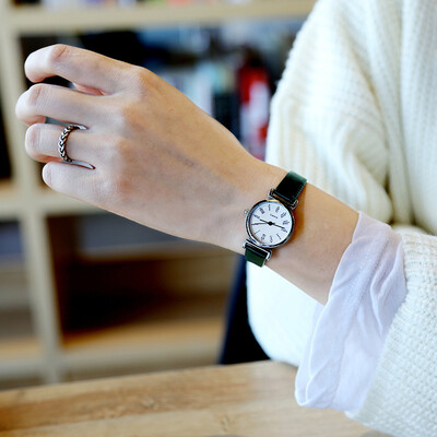 Ins Han Feng chic Simple Korean Retro Art Watch Female Middle School Students Leisure Temperament Academic Style Waterproof
Ins Han Feng chic Simple Korean Retro Art Watch Female Middle School Students Leisure Temperament Academic Style Waterproof