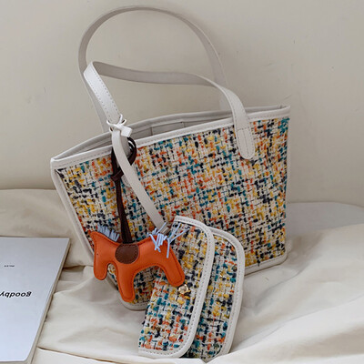 Autumn 2019 Korean version of the new Plaid tweed small breeze Tote bags fashion shoulder shopping bags
Autumn 2019 Korean version of the new Plaid tweed small breeze Tote bags fashion shoulder shopping bags
