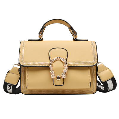Summer new mobile handbags Korean version of the wild single shoulder slung fashion small square bag
Summer new mobile handbags Korean version of the wild single shoulder slung fashion small square bag