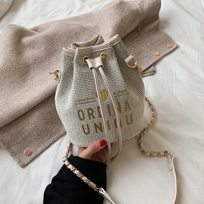 Ins super fire small bag female 2019 new fashion girl wool bucket bag foreign gas fresh chain Messenger bag
Ins super fire small bag female 2019 new fashion girl wool bucket bag foreign gas fresh chain Messenger bag