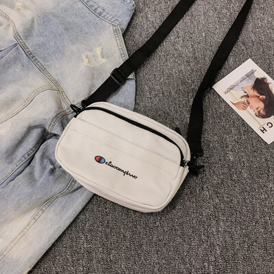 Bag female 2018 new autumn&winter retro simple Korean version of the shoulder slung versatile small square bag solid color casual handbag
Bag female 2018 new autumn&winter retro simple Korean version of the shoulder slung versatile small square bag solid color casual handbag