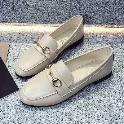 Spring Lefu shoes girl flat heel British wind pedal lazy black work shoes small leather shoes single shoes
Spring Lefu shoes girl flat heel British wind pedal lazy black work shoes small leather shoes single shoes