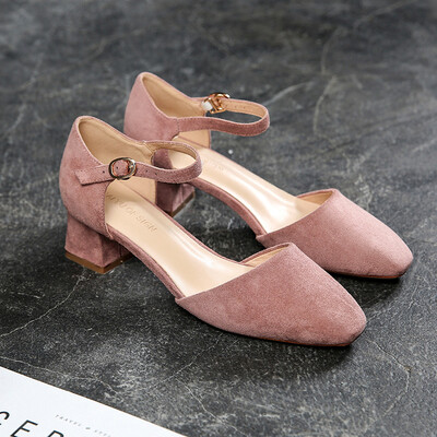 2019 New Korean ins with wild square head buckle womens shoes Baotou sandals women summer thick heels
2019 New Korean ins with wild square head buckle womens shoes Baotou sandals women summer thick heels