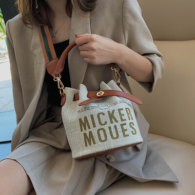 Ins net red canvas small bag female 2019 new cartoon portable bucket bag casual broadband shoulder Messenger bag
Ins net red canvas small bag female 2019 new cartoon portable bucket bag casual broadband shoulder Messenger bag