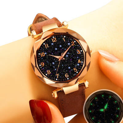 Fashion Women Bracelet Watch Leather Band Starry Sky Watches Quartz Wristwatch Numeral Star Clock Reloj Mujer
Fashion Women Bracelet Watch Leather Band Starry Sky Watches Quartz Wristwatch Numeral Star Clock Reloj Mujer