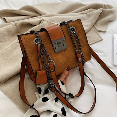 Advanced feel bag foreign gas bag 2019 new Chaohan version temperament chain oblique carry bag 100 lap lock buckle single shoulder
Advanced feel bag foreign gas bag 2019 new Chaohan version temperament chain oblique carry bag 100 lap lock buckle single shoulder