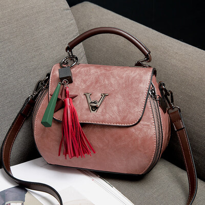 New summer small bag female 2019 new female bag shoulder Messenger bag leather fashion retro bag ins super fire
New summer small bag female 2019 new female bag shoulder Messenger bag leather fashion retro bag ins super fire