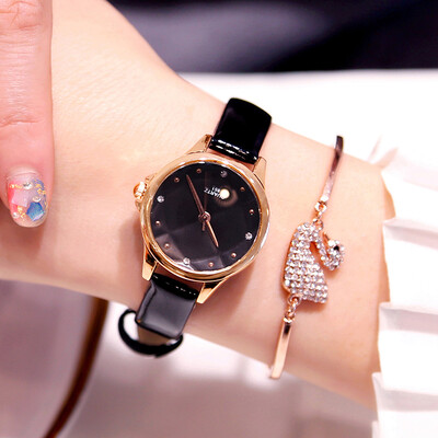 Womens watch 2019 fashion small dial rhinestone net red watch female ins wind Sen vibrating the same student temperament
Womens watch 2019 fashion small dial rhinestone net red watch female ins wind Sen vibrating the same student temperament