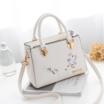 Ins super fire summer slung small bag female new yo kangaroo tide wild small fragrance single shoulder bag
Ins super fire summer slung small bag female new yo kangaroo tide wild small fragrance single shoulder bag