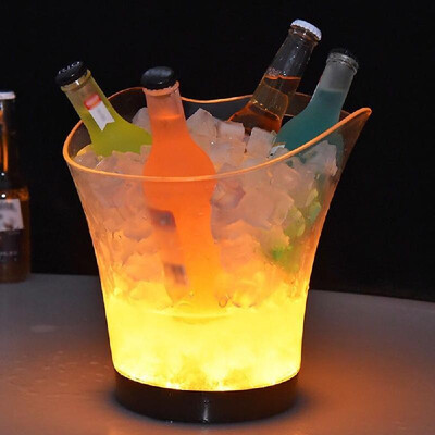 DC3V 1W 55L High Big Capacity RGB LED Light Lamp Ice Bucket Icy Barrel Curve Design Yellow 4 AAA Battery Powered Operated for H
DC3V 1W 55L High Big Capacity RGB LED Light Lamp Ice Bucket Icy Barrel Curve Design Yellow 4 AAA Battery Powered Operated for H