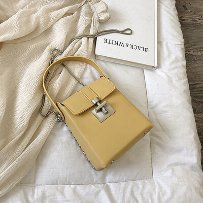 Ins summer chain bag womens new 2019 Korean version of Joker small square bag fashion shoulder Messenger bag
Ins summer chain bag womens new 2019 Korean version of Joker small square bag fashion shoulder Messenger bag