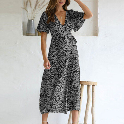 Fashion Ladies Leopard Print Sundress Summer Short Sleeve Dress Casual V-Neck Midi Dress
Fashion Ladies Leopard Print Sundress Summer Short Sleeve Dress Casual V-Neck Midi Dress