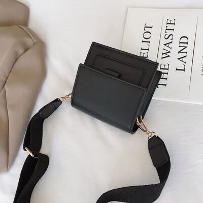 Summer Sen wide shoulder belt small square bag 2019 new foreign gas mini womens bag advanced feeling single shoulder bag slanted
Summer Sen wide shoulder belt small square bag 2019 new foreign gas mini womens bag advanced feeling single shoulder bag slanted