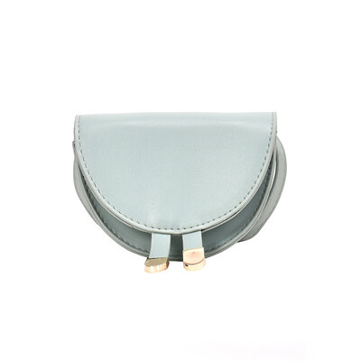 Foreign gas Messenger bag handbags new 2019 spring tide wild fashion single shoulder scarf portable chain small square bag
Foreign gas Messenger bag handbags new 2019 spring tide wild fashion single shoulder scarf portable chain small square bag