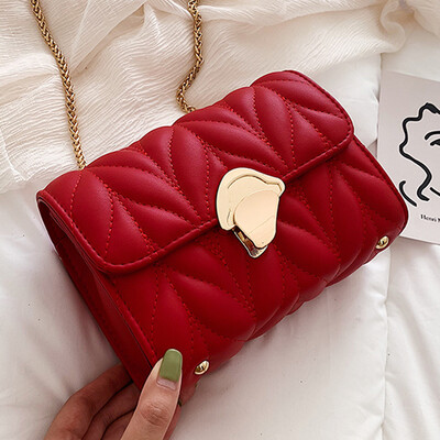 Summer small bag women 2019 new Korean embroidered shoulder bag small square bag fashion chain messenger bag
Summer small bag women 2019 new Korean embroidered shoulder bag small square bag fashion chain messenger bag