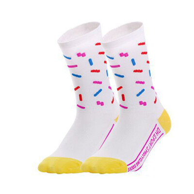 MenWomen Outdoor Sports Socks Running Hiking Travel Socks 1 Pair Hygroscopic