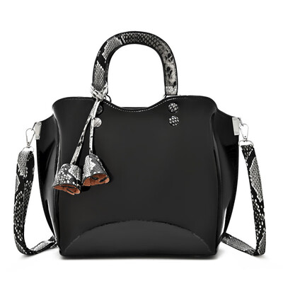 European beauty bag new fashion patent leather snake print contrast color single shoulder diagonal package retro simple
European beauty bag new fashion patent leather snake print contrast color single shoulder diagonal package retro simple