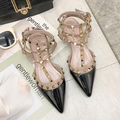 Roman Baotou Sandals Fairy Wind Summer Tip Rivet Rivet Belt One-Word Button Thick-heeled Shallow-mouth Single Shoe 
Roman Baotou Sandals Fairy Wind Summer Tip Rivet Rivet Belt One-Word Button Thick-heeled Shallow-mouth Single Shoe