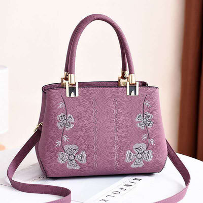 Female bag 2019 tide new bag European&American big bag elegant fashion handbags Messenger shoulder bag
Female bag 2019 tide new bag European&American big bag elegant fashion handbags Messenger shoulder bag