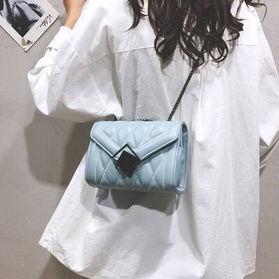 Small fragrance bag female 2019 new wave Korean version of the fashion of the atmosphere texture wild chain shoulder slung small square bag
Small fragrance bag female 2019 new wave Korean version of the fashion of the atmosphere texture wild chain shoulder slung small square bag