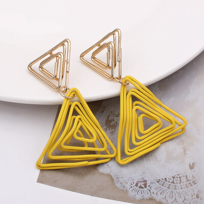 Hot Sale Round Triangle Heart Drop Earrings Green Color Wire Spiral Earrings Metal Maze Exaggerated Party Jewelry Pendientes
Hot Sale Round Triangle Heart Drop Earrings Green Color Wire Spiral Earrings Metal Maze Exaggerated Party Jewelry Pendientes