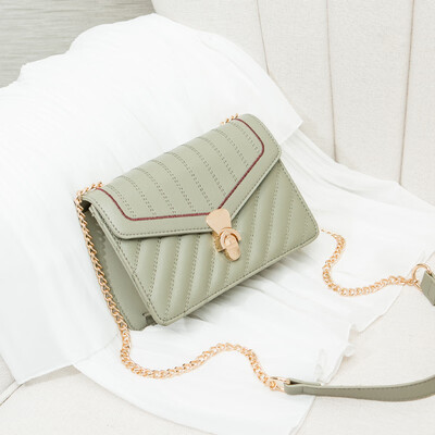 Ins Super Fire Girl 2019 Korean Version Occidental Small Square Bag Fashion Ling Chain Single Shoulder Slant Bag
Ins Super Fire Girl 2019 Korean Version Occidental Small Square Bag Fashion Ling Chain Single Shoulder Slant Bag