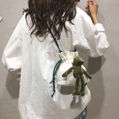 Cute bag female 2019 new ins Japanese Harajuku canvas bag small fresh childlike girl shoulder Messenger bag
Cute bag female 2019 new ins Japanese Harajuku canvas bag small fresh childlike girl shoulder Messenger bag