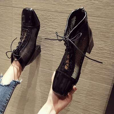 Fairy wind Martins female autumn fashion thick with wild hollow ladies high heel cool boots tide
Fairy wind Martins female autumn fashion thick with wild hollow ladies high heel cool boots tide