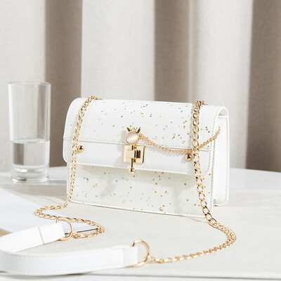 Summer ins fashion shoulder bag 2019 tide Korean version of Joker Messenger bag chain small fresh
Summer ins fashion shoulder bag 2019 tide Korean version of Joker Messenger bag chain small fresh