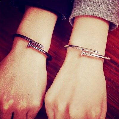 Female Student Sisters of Mori Friendship Bracelet A Simple&Retro Lover with Korean Origin Style&Euramerican Bracelet
Female Student Sisters of Mori Friendship Bracelet A Simple&Retro Lover with Korean Origin Style&Euramerican Bracelet