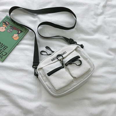 2019 new retro casual wild shoulder bag female temperament canvas small square bag fashion personality letter Messenger bag
2019 new retro casual wild shoulder bag female temperament canvas small square bag fashion personality letter Messenger bag