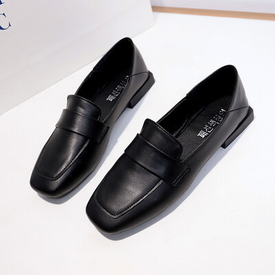 Small black leather shoes women 2019 spring new ins English wind square thick documentary shoes retro Joker work shoes
Small black leather shoes women 2019 spring new ins English wind square thick documentary shoes retro Joker work shoes