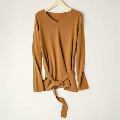 Card&Geese cashmere sweater solid color v-neck new womens sweater short with simple belt 10541
Card&Geese cashmere sweater solid color v-neck new womens sweater short with simple belt 10541