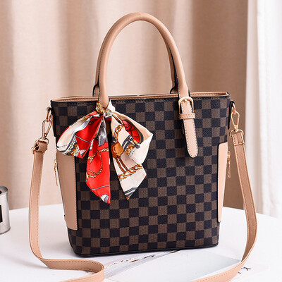 2019 female bag spring new European&American fashion handbag elegant big bag shoulder Messenger bag
2019 female bag spring new European&American fashion handbag elegant big bag shoulder Messenger bag
