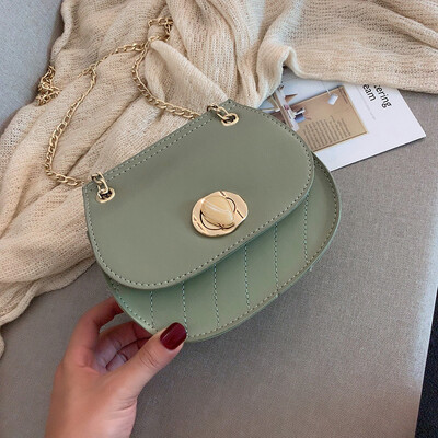 2019 new texture fashion casual chain slung saddle bag female Sen simple simple wild color shoulder bag
2019 new texture fashion casual chain slung saddle bag female Sen simple simple wild color shoulder bag