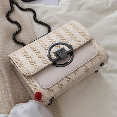 Summer slung womens bag new 2019 fashion style shoulder small square bag simple Joker chain bag tide
Summer slung womens bag new 2019 fashion style shoulder small square bag simple Joker chain bag tide