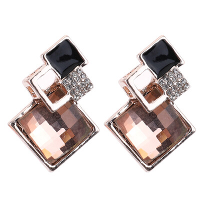 New Design Design Fashion Women Luxury High-grade Crystal Geometry Rhinestone Earrings
New Design Design Fashion Women Luxury High-grade Crystal Geometry Rhinestone Earrings