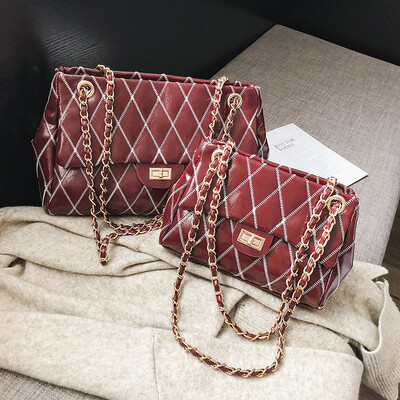 Qiao Bani 2018 new European&American style fashion street shooting trend rhombic chain bag shoulder diagonal trend handbags
Qiao Bani 2018 new European&American style fashion street shooting trend rhombic chain bag shoulder diagonal trend handbags