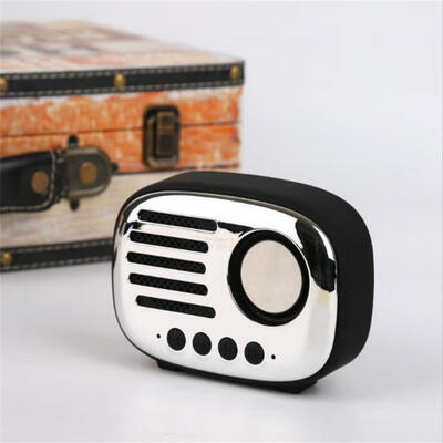 A4 Retro Style Mini Wireless Bluetooth Speaker FM Radio Audio Portable Outdoor Speaker
A4 Retro Style Mini Wireless Bluetooth Speaker FM Radio Audio Portable Outdoor Speaker