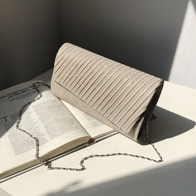 Ins super fire bag female 2019 new Korean version of the wild shoulder slung fashion chain solid color casual small square bag
Ins super fire bag female 2019 new Korean version of the wild shoulder slung fashion chain solid color casual small square bag