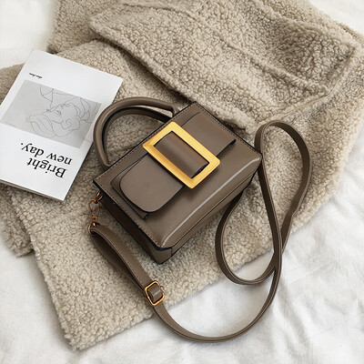 On the new retro Messenger bag small female 2019 new wave Korean version of the wild shoulder fashion texture solid color small square bag
On the new retro Messenger bag small female 2019 new wave Korean version of the wild shoulder fashion texture solid color small square bag