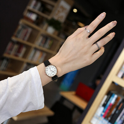 Ins Han Feng chic Simple Korean Retro Art Watch Female Middle School Students Leisure Temperament Academic Style Waterproof
Ins Han Feng chic Simple Korean Retro Art Watch Female Middle School Students Leisure Temperament Academic Style Waterproof