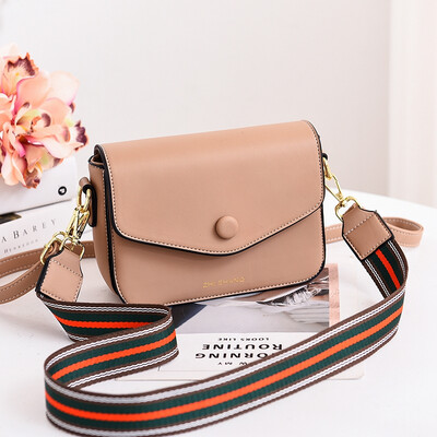 Summer small fresh bag womens new Korean fashion shoulder bag temperament Joker summer messenger bag
Summer small fresh bag womens new Korean fashion shoulder bag temperament Joker summer messenger bag