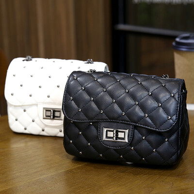 Autumn&winter new European&American fashion rhombic chain bag mini handbag shoulder bag Messenger bag
Autumn&winter new European&American fashion rhombic chain bag mini handbag shoulder bag Messenger bag
