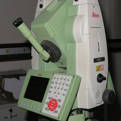 Elbow Eyepiece for Leica TS Series Total Station
Elbow Eyepiece for Leica TS Series Total Station