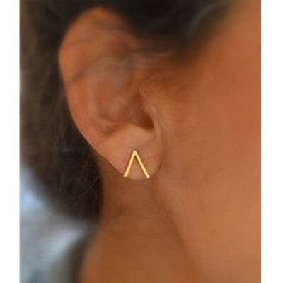 2017 New Fashion Summer Shiny Geometric Jewelry Round Stud Earrings for Women Party Earrings
2017 New Fashion Summer Shiny Geometric Jewelry Round Stud Earrings for Women Party Earrings