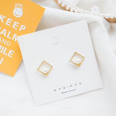 Temperament Exquisite Cute Pearl Decoration Women Earrings Simple Sweet Geometric Shape Women Earrings
Temperament Exquisite Cute Pearl Decoration Women Earrings Simple Sweet Geometric Shape Women Earrings