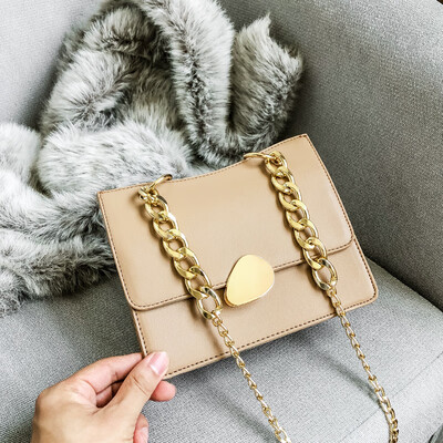 French minority girl foreign gas small square bag chain single shoulder oblique satchel ins woman bag
French minority girl foreign gas small square bag chain single shoulder oblique satchel ins woman bag