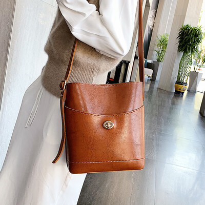Retro bucket bag female 2019 new Korean version of the tide Sen series wild large-capacity fashion shoulder bag diagonal package
Retro bucket bag female 2019 new Korean version of the tide Sen series wild large-capacity fashion shoulder bag diagonal package