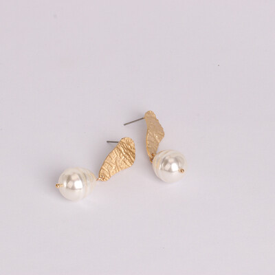 AOTEMAN Fashion round Pearl Flower stud Earrings For Women Wedding Party Girl Geometric Statement Earrings boho ZA Jewelry
AOTEMAN Fashion round Pearl Flower stud Earrings For Women Wedding Party Girl Geometric Statement Earrings boho ZA Jewelry